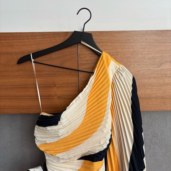 NWT Milly Linden Zebra Pleated One-Shoulder Dress, Size 2 - Picture 8 of 16